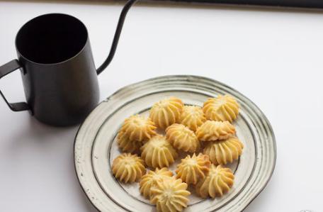 烘焙入门篇，这7款淡奶油评测，烘焙大师一定不会告诉你！