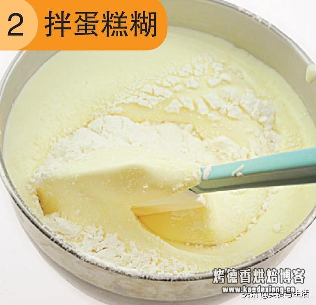 全蛋海绵蛋糕是适合在家吃的蛋糕,一口咬下去,口感弹弹的真好吃