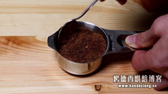 黑糖也能打发蛋白,注意这个步骤,闻着都想吃,戚风蛋糕N+3做法