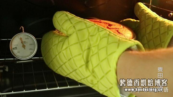 为了做好这个戚风蛋糕,我用了一整箱鸡蛋,从此告别凹底和塌陷