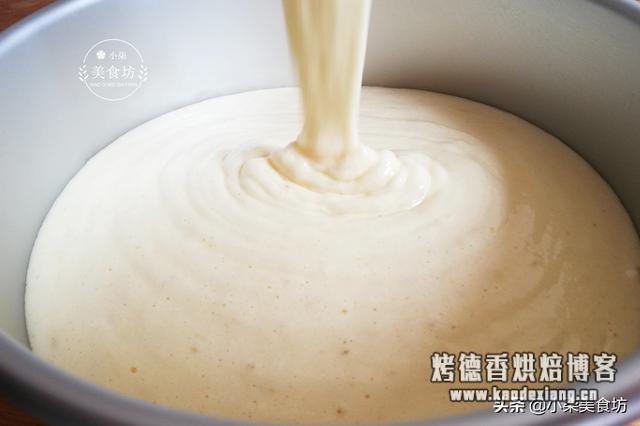 晒晒我家戚风蛋糕,掌握2个关键点,松软不塌陷,出炉瞬间被扫光
