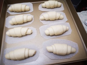 奶香浓郁易上手的鸡蛋鲜奶卷