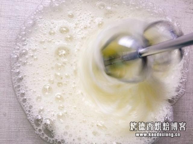 超详细的戚风蛋糕教程,自从用了这个配方,还没有做失败过