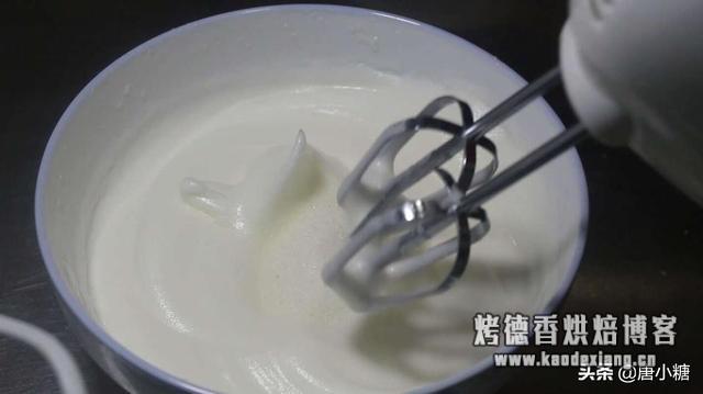 好吃不上火的蒸蛋糕,配方和做法都告诉你,学会在家做给孩子吃 电饭煲蛋糕的做法