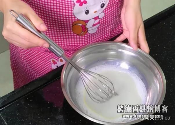 【蛋糕教程】教你戚风蛋糕零失败做法,蓬松柔软不塌陷,一次成功