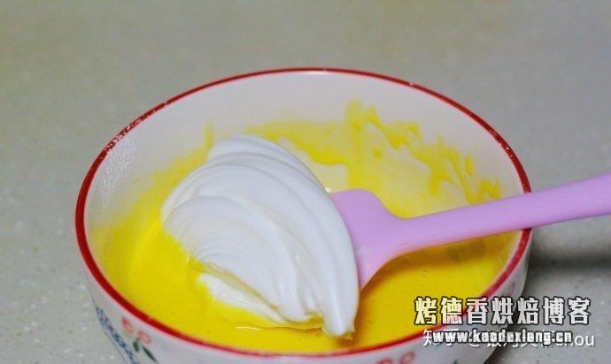 【蛋糕教程】教你用3个鸡蛋做12个杯子蛋糕,无添加