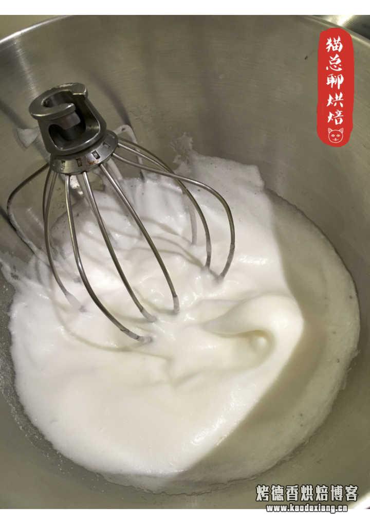 如何检查蛋白霜的打发程度?