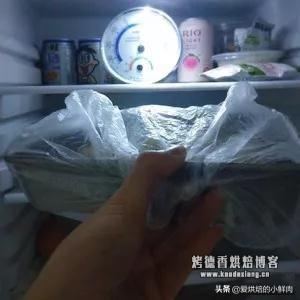 冷藏发酵法的注意事项 一次冷藏发酵,提前一晚做,早晨就能吃到现烤的面包