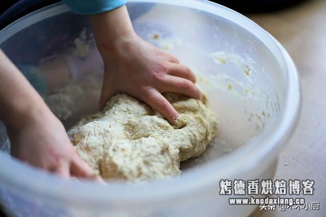 在家做面包老是失败,从发酵到烘焙,这一步一定不能搞错
