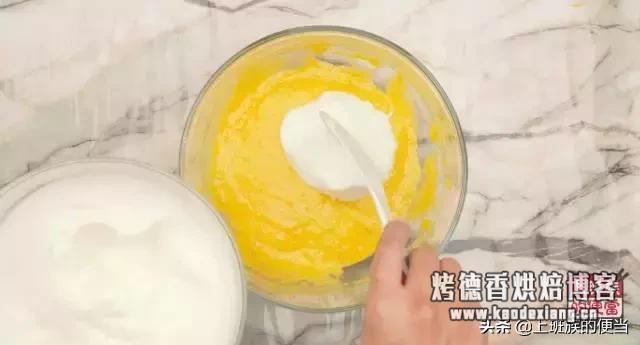 在锅里蒸蛋糕多长时间 蛋糕这样做太香了,不用烤箱就用鸡蛋和面粉,用锅蒸一下就做好了