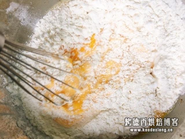 超详细的戚风蛋糕教程,自从用了这个配方,还没有做失败过