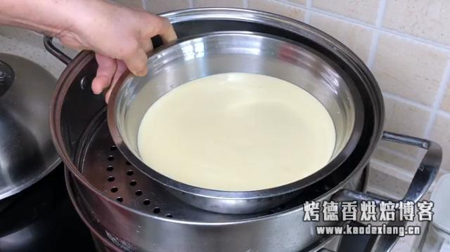 蒸蛋糕回缩的原因窍门 蒸蛋糕时,掌握这几个小技巧,保准松软细腻不回缩,比买的还好吃