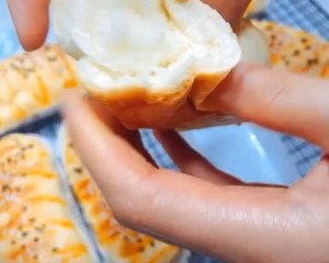 一次性发酵葱香芝士软包 制作方法