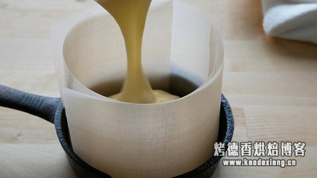 做蛋糕时,如何更容易地打发好蛋白?我有个小秘诀要告诉你