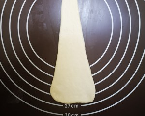 奶香浓郁易上手的鸡蛋鲜奶卷