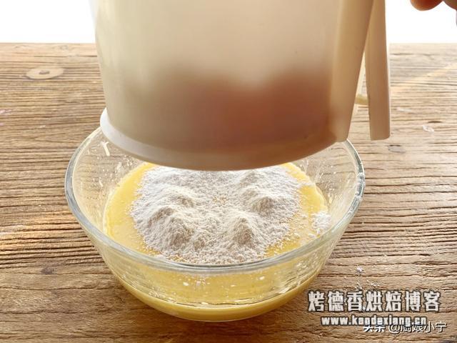 蒸蛋糕湿粘?塌陷?回缩?有腥味?没工具?看完这一篇帮你找答案