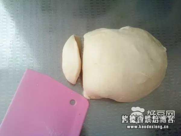 不用面包机如何揉面团能揉出手套膜?