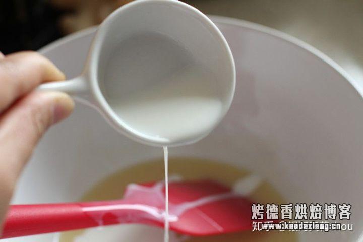 【蛋糕教程】比乳酪蛋糕简单,这款蛋糕真的是人气高又好做