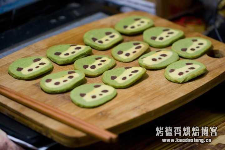 面包机好还是烤箱好?