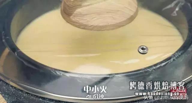 在锅里蒸蛋糕多长时间 蛋糕这样做太香了,不用烤箱就用鸡蛋和面粉,用锅蒸一下就做好了
