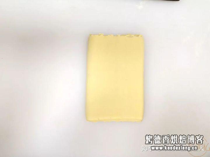 家里没有开酥机,怎么做牛角包?