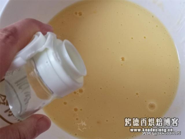 分享何炅老师的快手蒸蛋糕,配方比例超详细,新手也能一次做成功