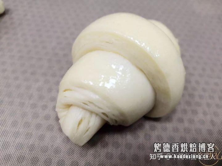 家里没有开酥机,怎么做牛角包?