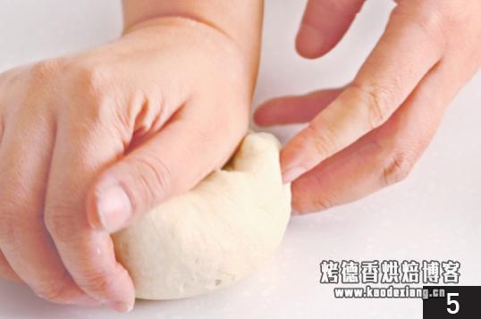 手工揉面快速出膜 面食要想口感好 揉面是关键 手工揉面的方法