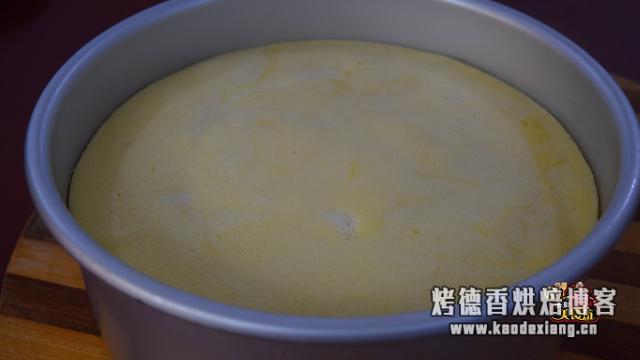 蛋糕最近火了,教你在家做蒸蛋糕,蓬松暄软不塌陷不开裂,零失败