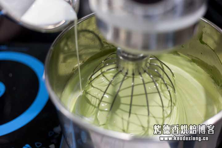 淡奶油怎么打发手动?如何更好的打发淡奶油?