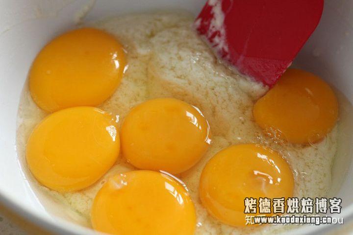 【蛋糕教程】比乳酪蛋糕简单,这款蛋糕真的是人气高又好做