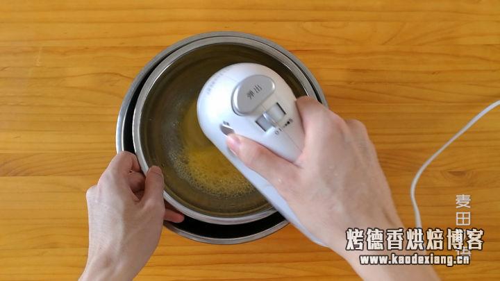 简单快速的海绵纸杯蛋糕,不裂不塌成功率超高