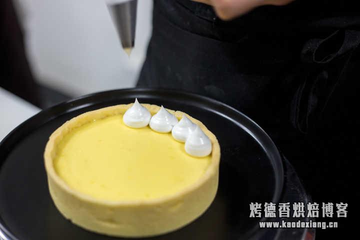 淡奶油怎么打发手动?如何更好的打发淡奶油?