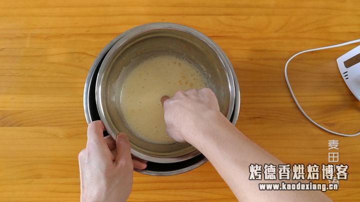 简单快速的海绵纸杯蛋糕,不裂不塌成功率超高