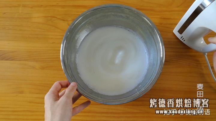 比戚风更简单,不凹不塌的古早味蛋糕,柔软细腻超好吃