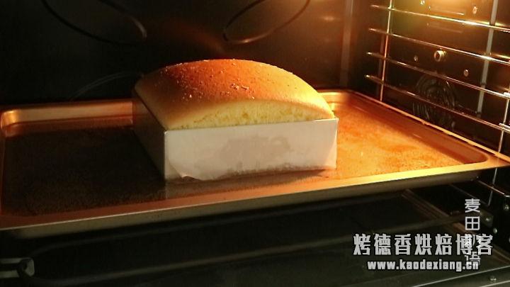 芝士浓郁的网红古早味蛋糕,不凹陷不回缩真的很简单