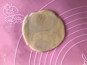 蛋黄酥，只需松弛一次的做法，适合新手 制作方法