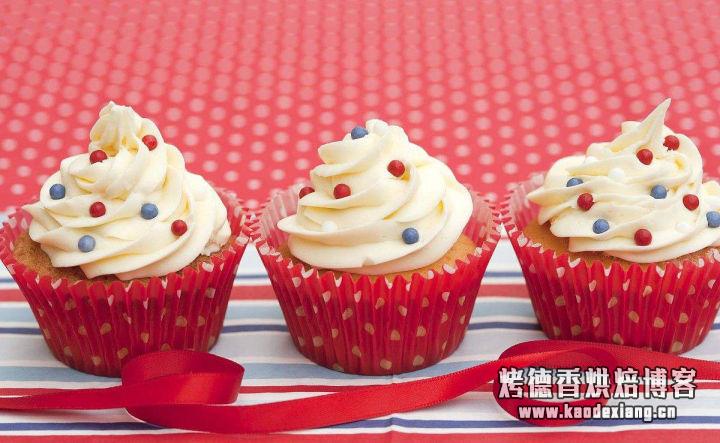 “小葱轻食记”——纸杯蛋糕:网红蛋糕其实很简单!