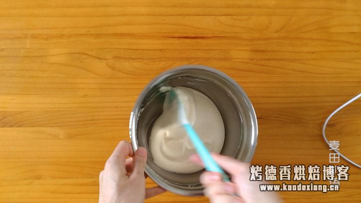 简单快速的海绵纸杯蛋糕,不裂不塌成功率超高