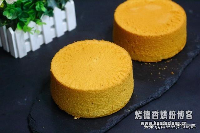推荐给零基础烘焙爱好者学习的一款蛋糕做法,口感松软细腻