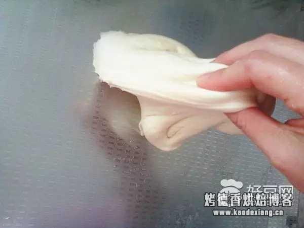 不用面包机如何揉面团能揉出手套膜?