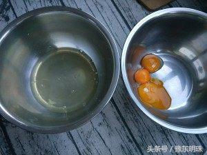 最简单的蒸蛋糕的做法 3个鸡蛋,1碗面粉,上锅蒸一下,就能做出松软香甜的蒸蛋糕!