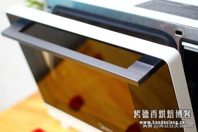推荐给零基础烘焙爱好者学习的一款蛋糕做法,口感松软细腻