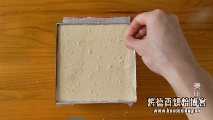 芝士浓郁的网红古早味蛋糕,不凹陷不回缩真的很简单