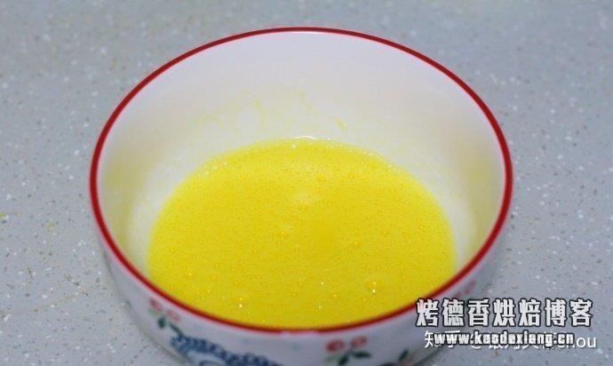 【蛋糕教程】教你用3个鸡蛋做12个杯子蛋糕,无添加