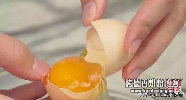 在锅里蒸蛋糕多长时间 蛋糕这样做太香了,不用烤箱就用鸡蛋和面粉,用锅蒸一下就做好了