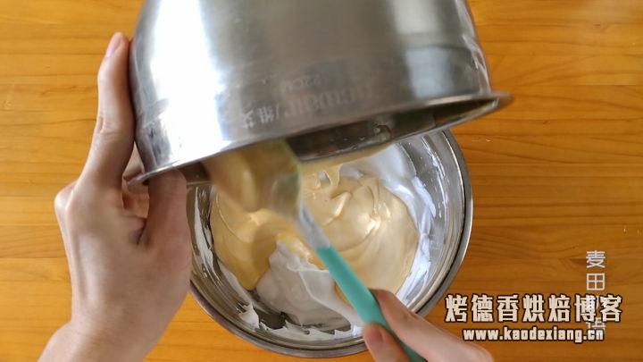 芝士浓郁的网红古早味蛋糕,不凹陷不回缩真的很简单