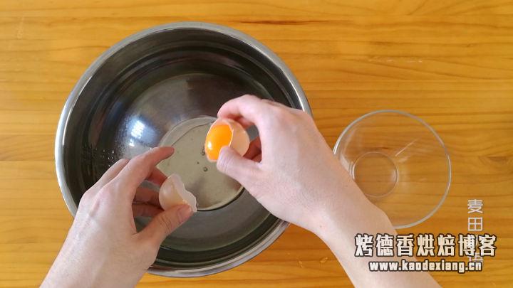 芝士浓郁的网红古早味蛋糕,不凹陷不回缩真的很简单