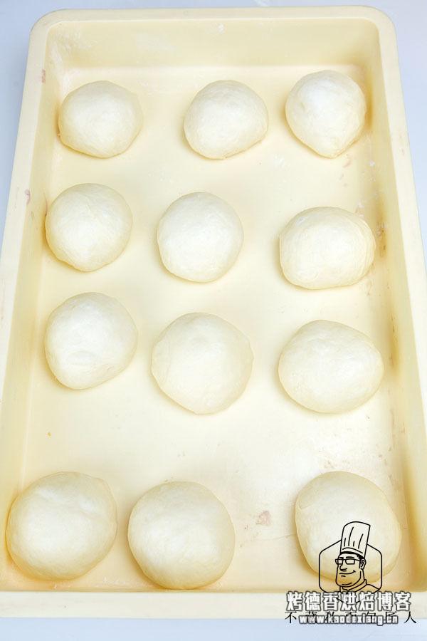 揭秘面包大师吴克己中种法食谱:手撕炼乳&酸奶吐司