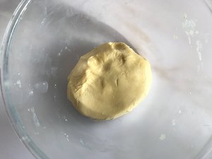 蛋黄酥，只需松弛一次的做法，适合新手 制作方法